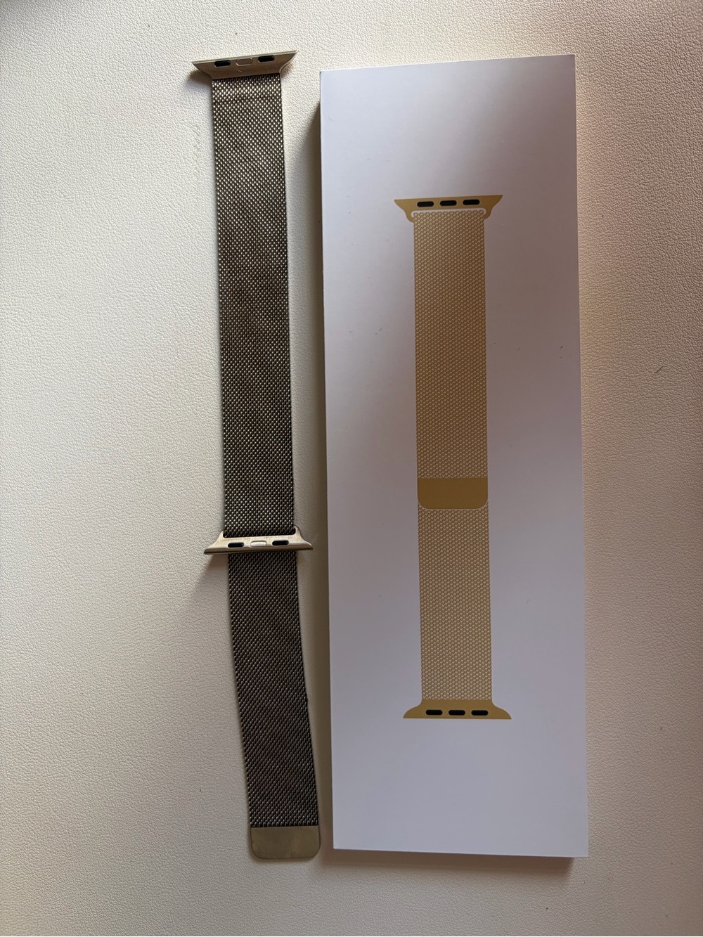 Milanese Apple Bracelet